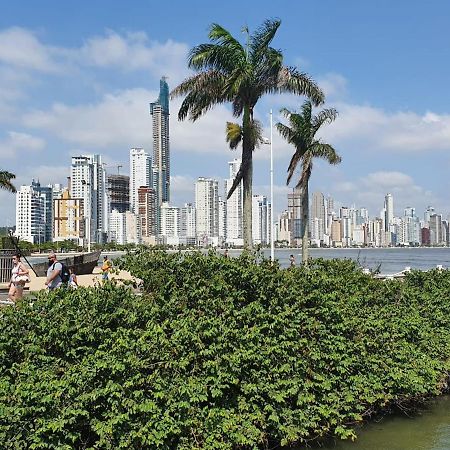 Lindo Apto, 100Metros Da Praia, Na Av Brasil Com A Av Central Melhor Localizacao Διαμέρισμα Balneário Camboriú Εξωτερικό φωτογραφία