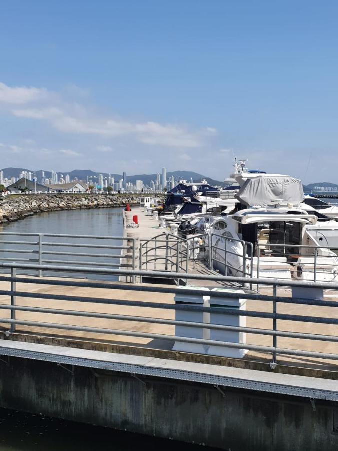 Lindo Apto, 100Metros Da Praia, Na Av Brasil Com A Av Central Melhor Localizacao Διαμέρισμα Balneário Camboriú Εξωτερικό φωτογραφία